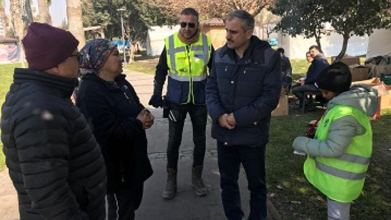 Çayırova Belediyesi, Hatay Defne’de yaraları sarıyor