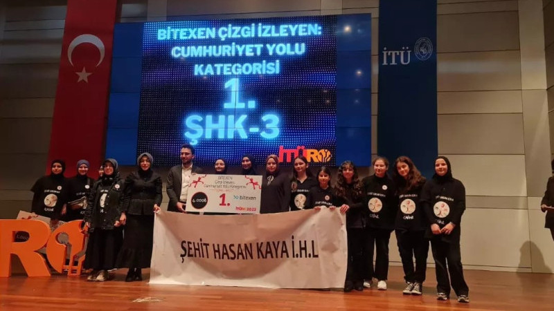 Şehit Hasan Kaya KİHL Robot Takımı madalyaları topladı