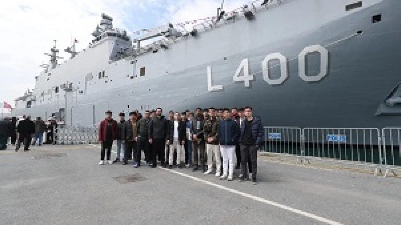 Gebzeli Öğrenciler SİHA Gemisi TCG Anadolu’yu Gezdi
