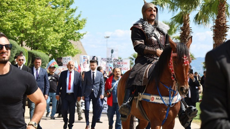 DARICA’DA YÜZLERCE KİŞİ 3 MAYIS’I ANDI