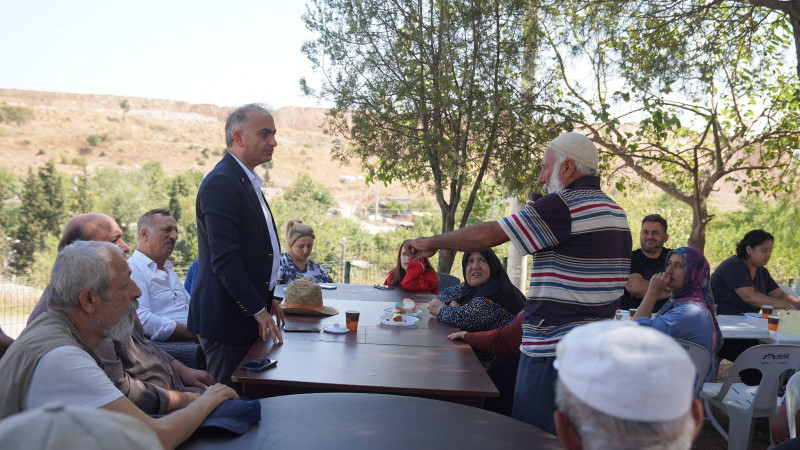 Saadet Partisi Gebze İlçe Başkanı Vural Kirazpınar mahallesi sakinleriylebuluştu