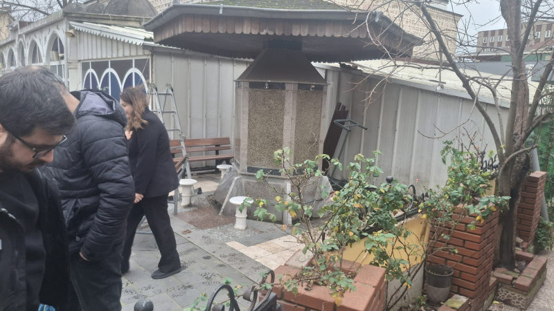 Cami'de ölü bulundu