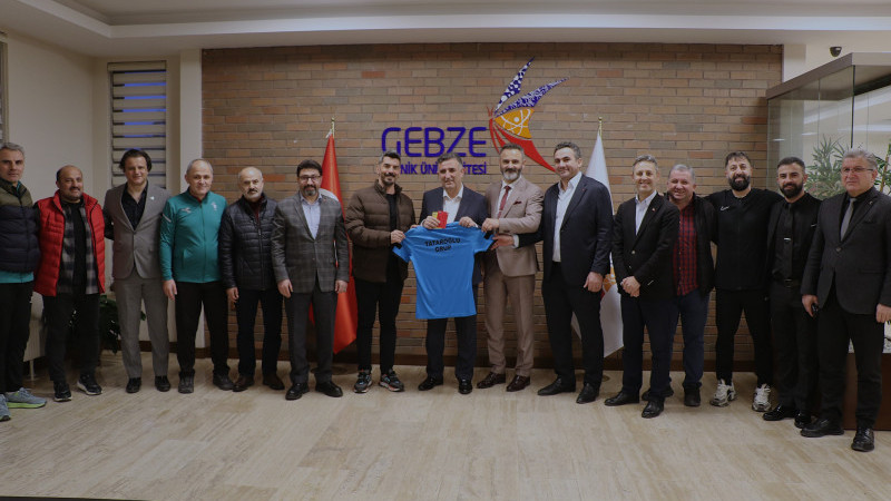 Bölgenin iş ve spor insanları Gebze Teknik Üniversitesi Rektörü ile buluştu.