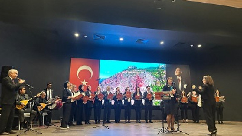 Özel Körfezim Eğitim Kurumları’ndan Vatan ve Bayrak Temalı Anlamlı Program