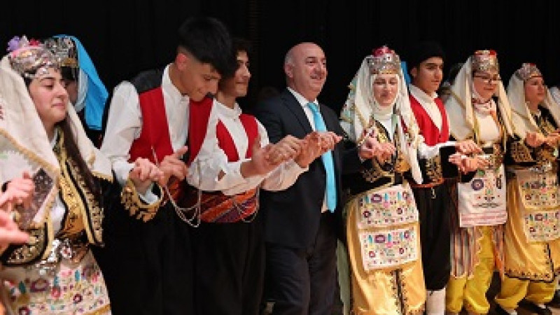 Darıca Belediyesi'nden halk oyunlarına davet...