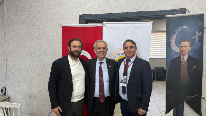 Ahmet Oğuz Basın Vakfı yönetimine girdi