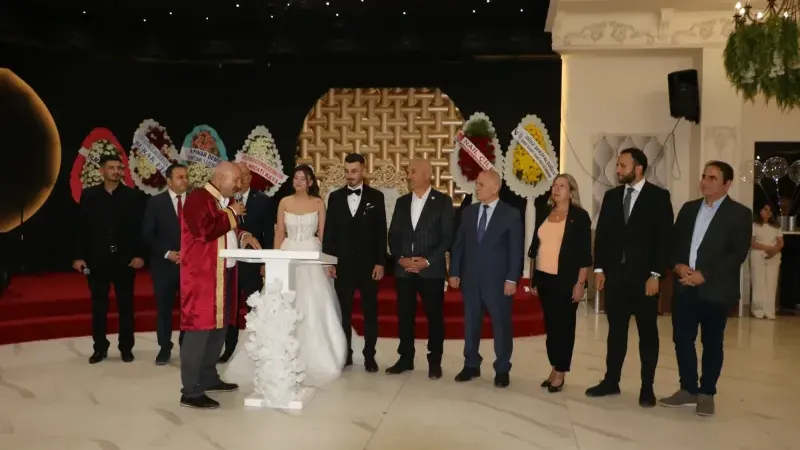 Avcı Ailesinin En Mutlu Günü! Hakan Avcı Kızını Evlendirdi