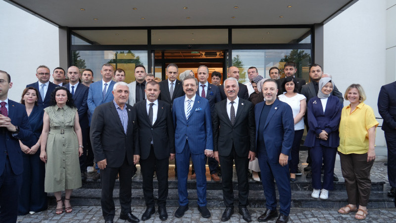 ASLANTAŞ, TOBB BAŞKANI HİSARCIKLIOĞLU İLE SAKARYA'DA BİR ARAYA GELDİ