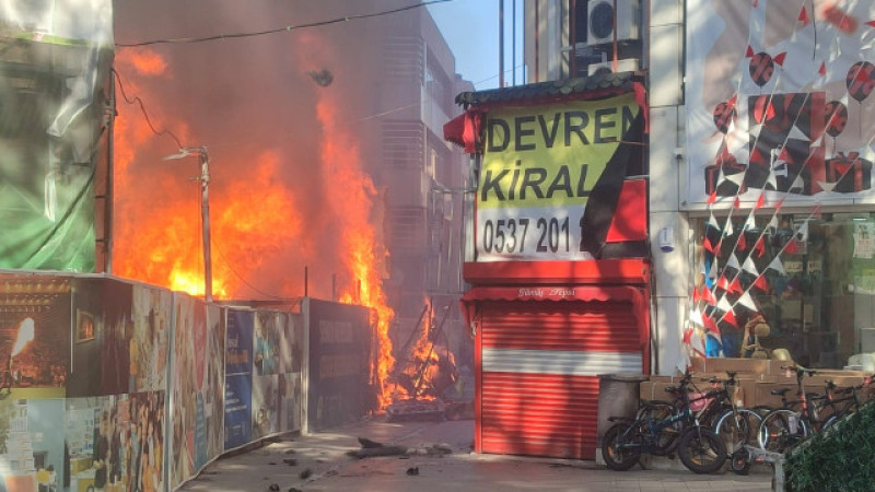 Eskiçarşı’da yürekleri ağızları getiren yangın…