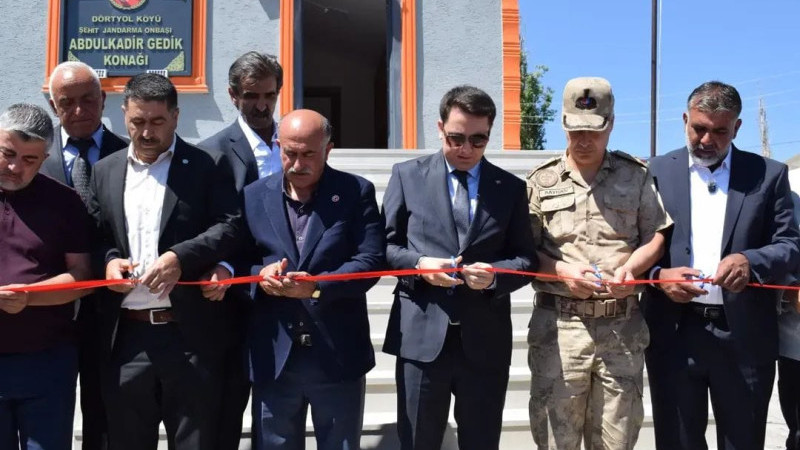 Gebze'de faaliyet gösteren  Edo Cağ Kebap ailesinden asker konağı;