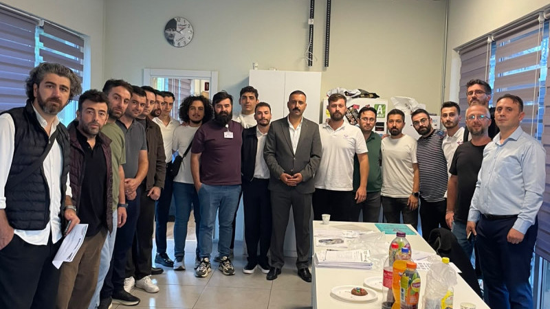 Emekçiler Sahaya İniyor