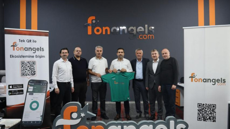 Trio hakem grubundan Girişim Kitle Fonlama Platformu'na ziyaret...
