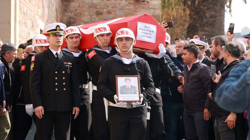 Gebze genç yaşta vefat eden Alma'yı dualarla uğurladı...